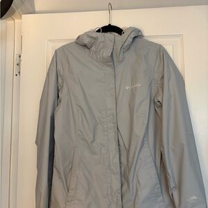 Columbia Women's Light Gray Hooded Rain Coat